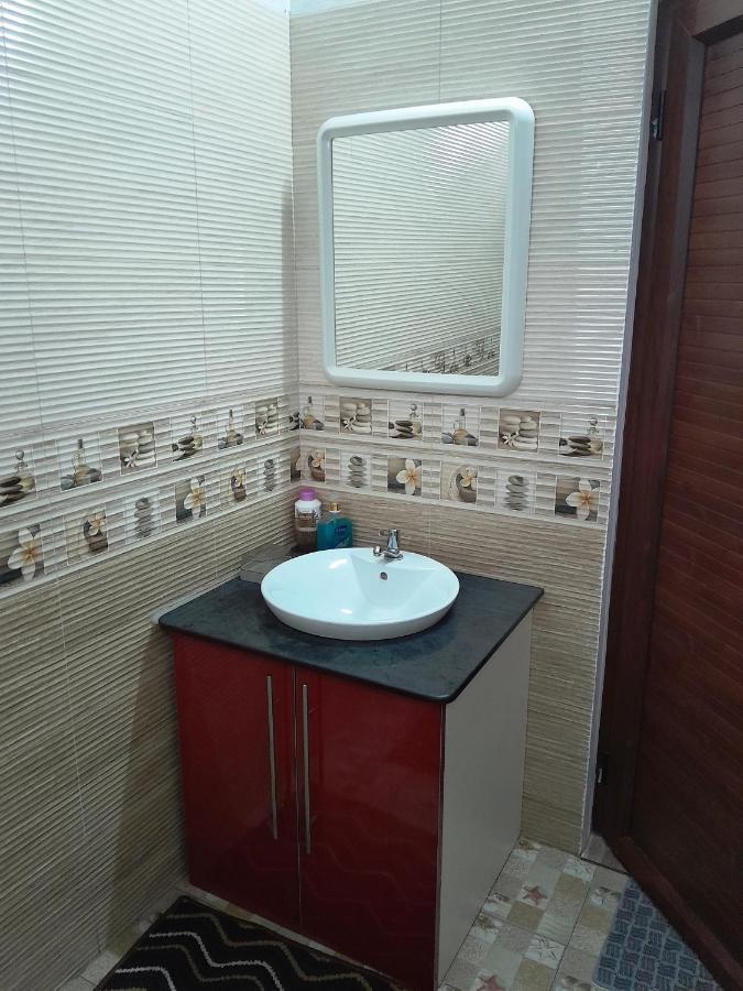 Beautiful Affordable House - 5 Minutes From The Airport And 12 Minutes To Blue Bay Beach Mon Tresor Bagian luar foto