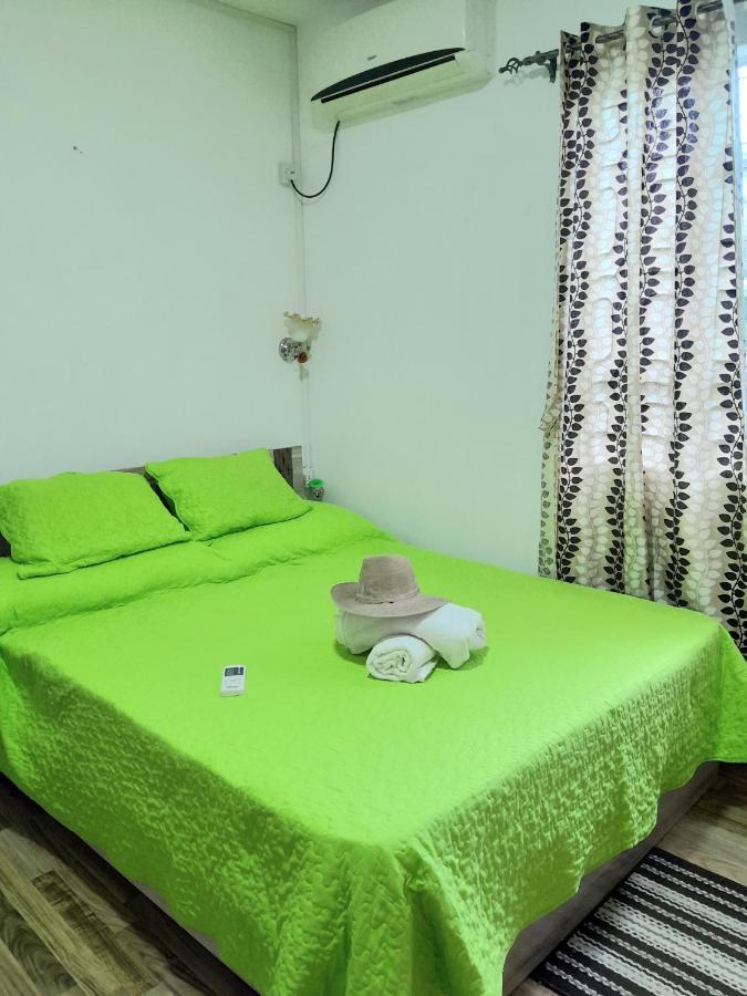 Beautiful Affordable House - 5 Minutes From The Airport And 12 Minutes To Blue Bay Beach Mon Tresor Bagian luar foto