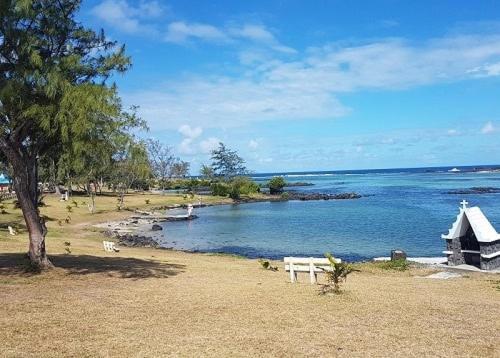 Beautiful Affordable House - 5 Minutes From The Airport And 12 Minutes To Blue Bay Beach Mon Tresor Bagian luar foto